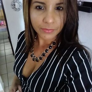 Meet your Posher, Vanessa